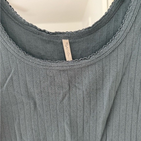 Bundle of 3 Rylee+Cru Pointelle tees - Picture 5 of 10